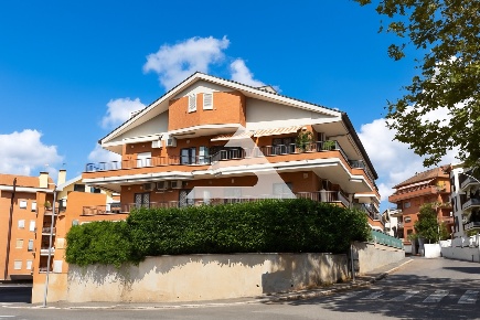 Foto Attico in via Giuseppe Verdi 76, Albano Laziale Centro di 125 m²
