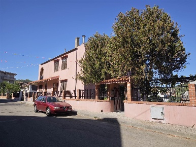 Foto Villa unifamiliare a Cardedu di 390 m² con 14 locali in vendita