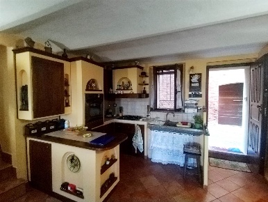 Foto Appartamento a Monteleone d'Orvieto Centro di 80 m² con 5 locali