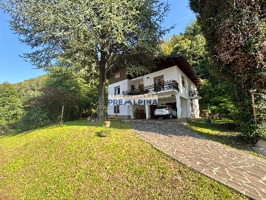 Foto Casa indipendente in Via Bellora 154, Cene Centro di 106 m² in vendita