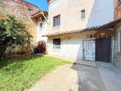 Foto Case semi ndipendenti in Via Creta   40, Castel San Giovanni di 128 m²
