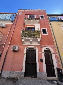 Foto Casa indipendente in Via Giovanni Verga  16, Ragusa Centro di 89 m²
