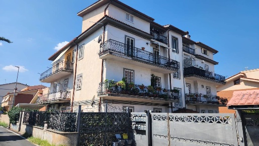 Foto Appartamento in VIA PATERNO 26, Roma Borghesiana di 133 m² in affitto