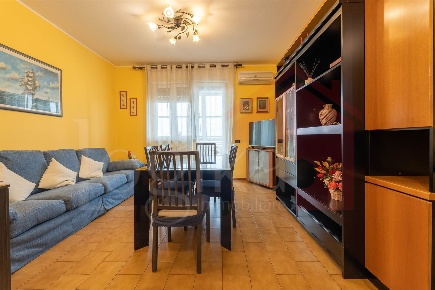 Foto Appartamento in Viale dei Pini  5, Pieve Emanuele Centro di 110 m²