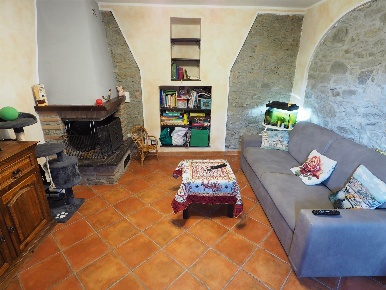 Foto Casa indipendente a Pistoia Santomoro - Valdibure di 80 m² in vendita