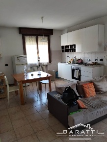 Foto Appartamento a Cadelbosco di Sopra Centro di 100 m² con 3 locali