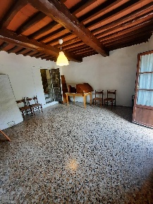 Foto Casa indipendente a Carmignano di 130 m² con 5 locali in vendita