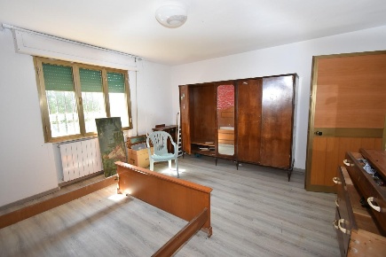 Foto Villa unifamiliare a Pisa Ospedaletto di 245 m² con 9 locali