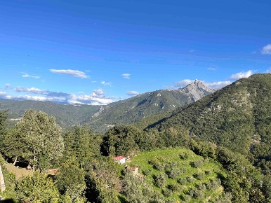 Foto Casa indipendente a Fivizzano di 108 m² con 4 locali in vendita