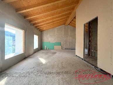 Foto Appartamento a Lucca Ponte a Moriano di 110 m² con 4 locali in vendita
