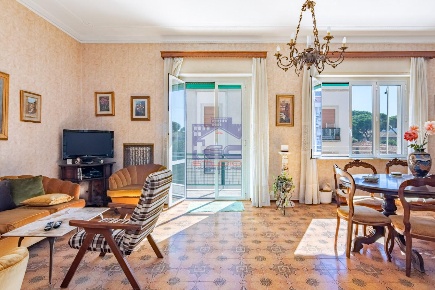 Foto Appartamento a Livorno Fabbricotti di 120 m² con 5 locali in vendita