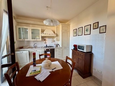 Foto Appartamento a Crespina Lorenzana Cenaia di 117 m² con 5 locali