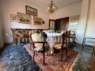 Foto Appartamento a Cascina Semicentro di 110 m² con 5 locali in vendita