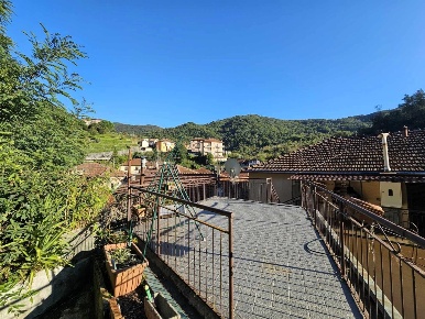 Foto Appartamento in Piazza Guiglielmo Marconi 32, Sant'Olcese Piccarello