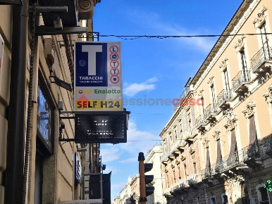 Foto Attività commerciale in Via Umberto I 0, Catania di 30 m² in vendita