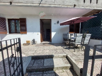 Foto Appartamento a San Giovanni in Marignano Centro di 109 m² con 4 locali