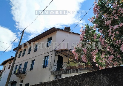 Foto Casa indipendente in VIA MAZZINI 101, Roasio San Maurizio di 200 m²