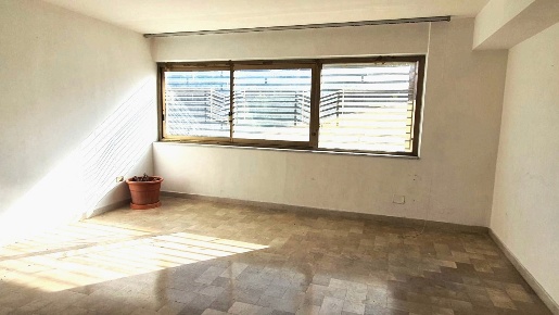 Foto Ufficio in Via Consolare 177, Bagheria Centro di 71 m² con 3 locali
