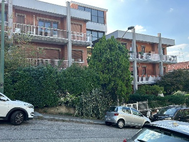 Foto Appartamento in Via Morazzone, Torino Madonna del Pilone di 140 m²