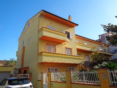 Foto Casa indipendente in Via Toscana, Carbonia Centro di 150 m² in vendita