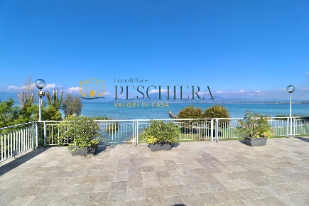 Foto Appartamento in Via Miralago, Peschiera del Garda di 38 m² in vendita