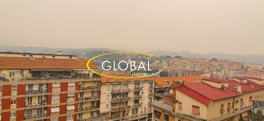 Foto Appartamento in Via Tiziano, Ancona Regione di 130 m² con 4 locali