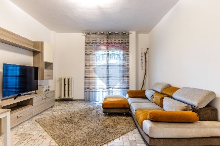 Foto Appartamento in VIALE CADORNA, Busto Arsizio Frati di 104 m²