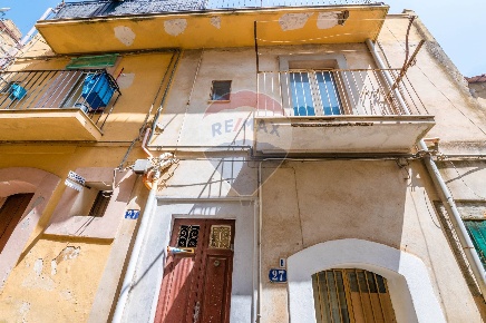 Foto Case semi ndipendenti in Via Ardito, Caltagirone Centro di 60 m²