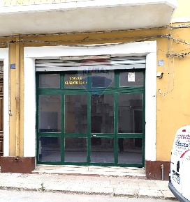 Foto Locale commerciale in Via Libertà, Pachino Centro di 80 m² in vendita