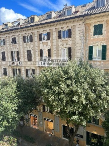 Foto Appartamento in VIA RATTI, Savona Centro Storico di 140 m² in vendita