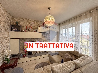 Foto Appartamento in Via Giacomini, Arcisate Centro di 106 m² con 3 locali