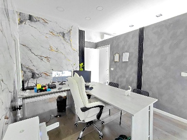 Foto Negozio in Via Europa, Concesio Centro di 55 m² con 2 locali