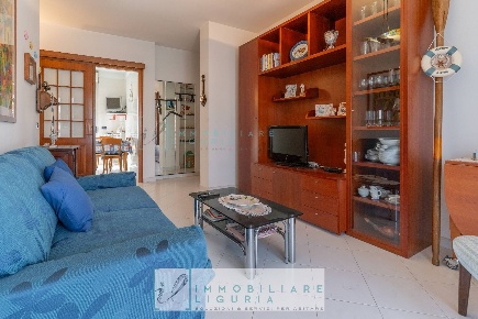 Foto Appartamento in Via Bologna, Albenga Centro di 65 m² con 4 locali