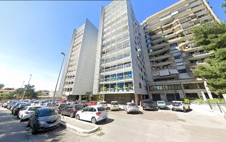 Foto Ufficio in Via Rodolfo Redi, Bari Poggiofranco di 250 m² con 6 locali