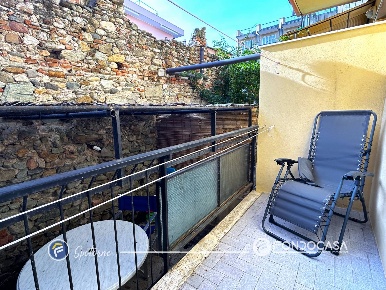 Foto Appartamento in Via Venezia, Spotorno di 90 m² con 3 locali in vendita