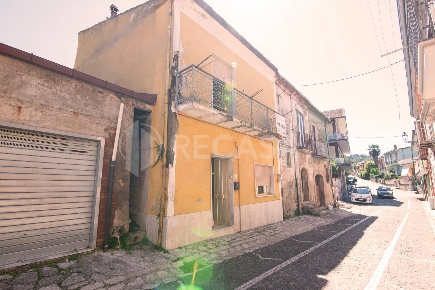 Foto Case semi ndipendenti in via Capo Casale, Aiello del Sabato di 70 m²