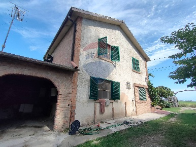 Foto Casa indipendente in strada leona, Jolanda di Savoia di 166 m²
