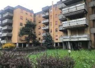 Foto Magazzino in Via Giovanni de Medici, Cesano Maderno di 62 m²