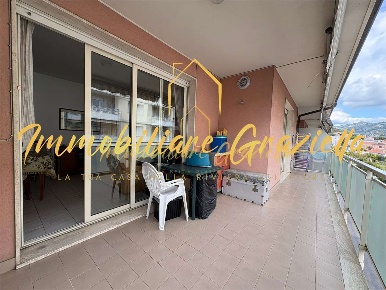 Foto Appartamento a Vallecrosia di 88 m² con 4 locali in vendita