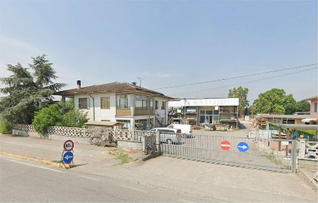 Foto Appartamento in Via S. Rocco 9, Fiesse Centro di 294 m² con 5 locali