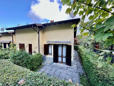 Foto Villa a schiera in via s pellico, Cortenova Centro di 100 m²