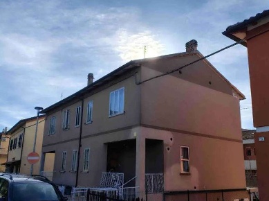 Foto Appartamento in Via Giacomo Brodolini, Urbino Centro di 180 m²