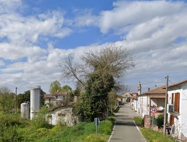 Foto Capannone industriale in Via Trento, Crespino Centro di 127 m²
