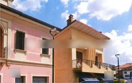 Foto Appartamento in Via Roma, Morgano Badoere di 210 m² con 9 locali