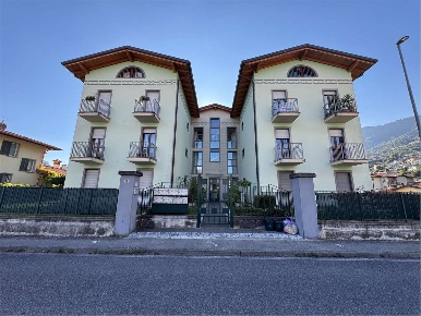 Foto Appartamento in Via Marco Polo, Costa Volpino Centro di 140 m²