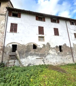 Foto Appartamento in Via delle Tinte, Fossombrone Centro di 231 m²
