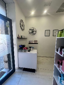 Foto Negozio a Roma di 31 m² con 2 locali in vendita