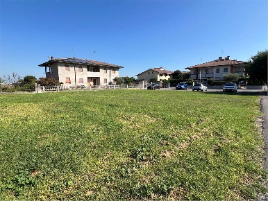 Foto Terreno edificabile in via san valentino, Mozzecane Grezzano di 375 m²
