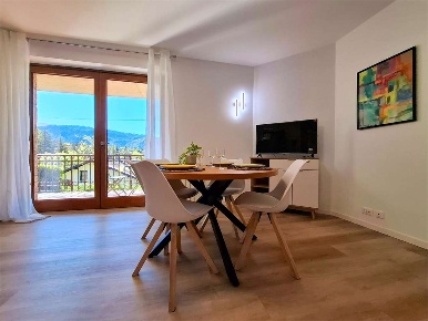 Foto Appartamento in Via Volta, Castione della Presolana Centro di 70 m²