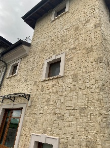 Foto Villa a schiera a Mairago Centro di 150 m² con 4 locali in vendita